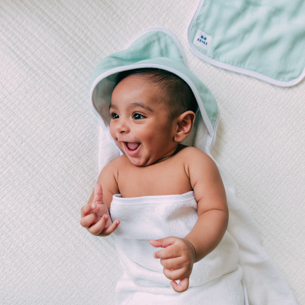 newborn towel, newborn hooded towel, infant towels, infant hooded towel, infant bath towels